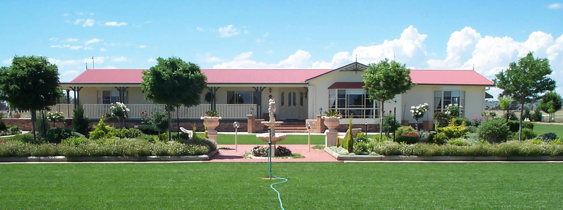 The facade of a large colonial style transportable home in NSW